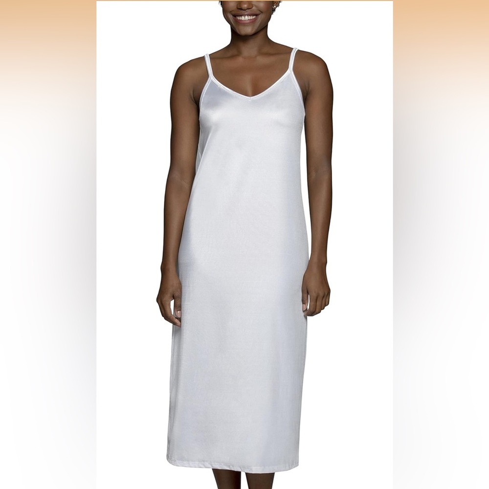 NWOT Vanity Fair Black Reversible 32” Full Slip-S